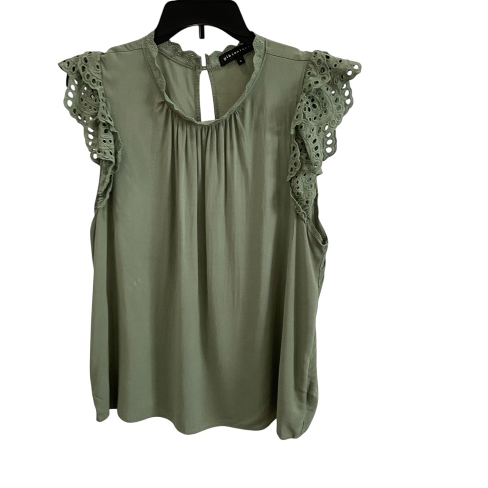 Gibsonlook sleeveless top